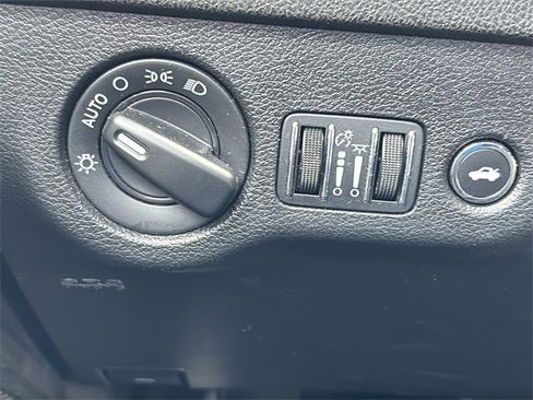 Certified 2023 Dodge Charger SXT image 33