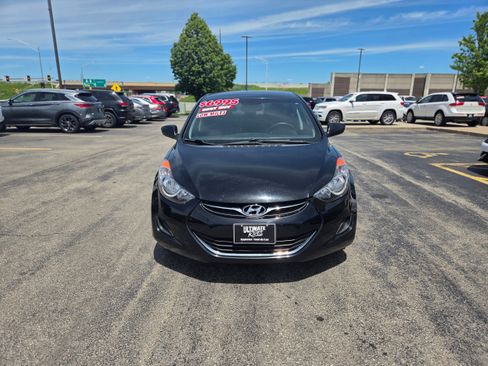 Used 2011 Hyundai Elantra GLS w/ Preferred Equipment Pkg 3 FWD image 2