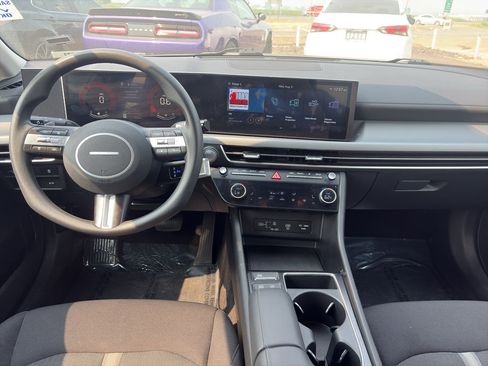 Used 2024 Hyundai Sonata SEL FWD image 14