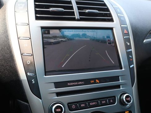 Used 2017 Lincoln MKZ Reserve w/ Luxury Package AWD/4WD image 22