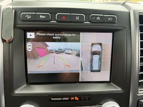Used 2018 Ford Expedition Max Platinum AWD/4WD image 14