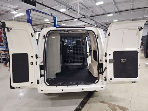 Used 2021 Nissan NV200 SV image 19