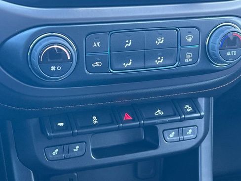 Used 2022 GMC Canyon AT4 w/ Trailering Package image 16