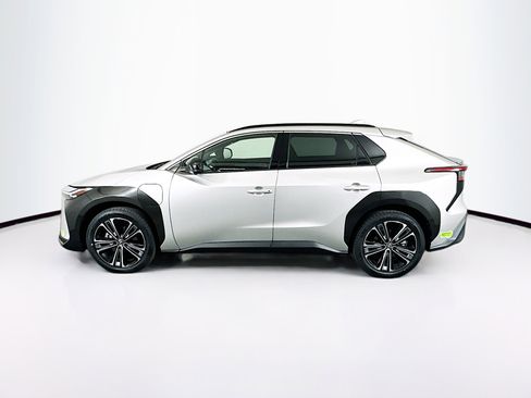 Used 2023 Toyota bZ4X Limited w/ Weather Package image 4