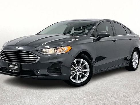 Used 2019 Ford Fusion SE image 14