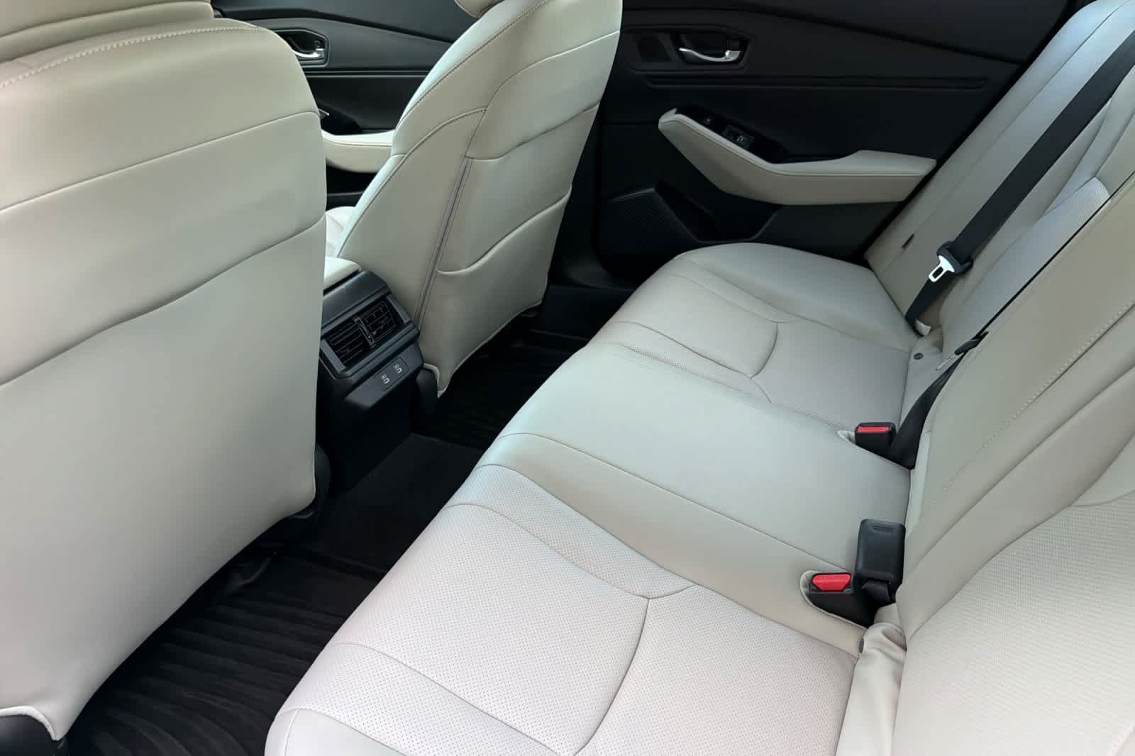 Used 2026 Honda Accord Touring image 4