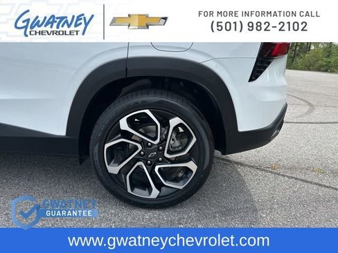 Used 2024 Chevrolet Trax RS w/ Driver Confidence Package image 10