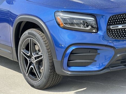 Used 2024 Mercedes-Benz GLB 250 image 4