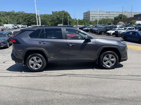 Used 2025 Toyota RAV4 XLE AWD/4WD image 7