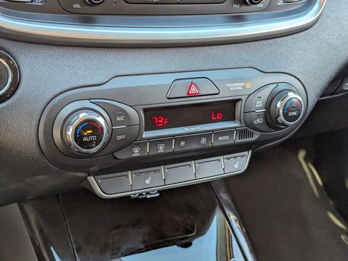 Used 2016 Kia Sorento EX w/ EX Premium Package image 26