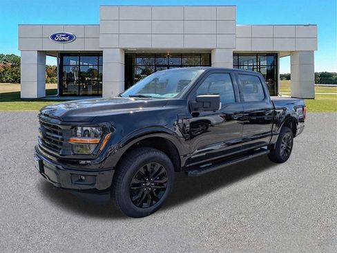 Certified 2025 Ford F150 XLT w/ Equipment Group 302A MID AWD/4WD image 4