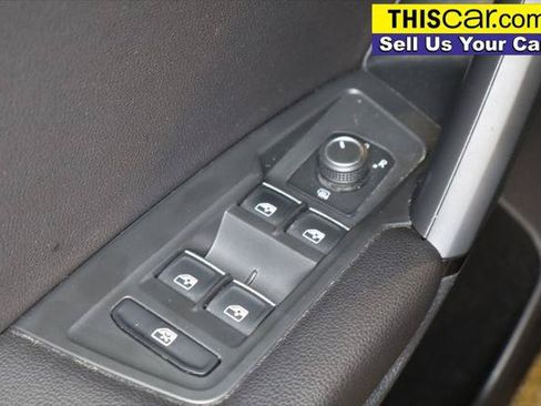 Used 2019 Volkswagen Tiguan SE FWD image 26