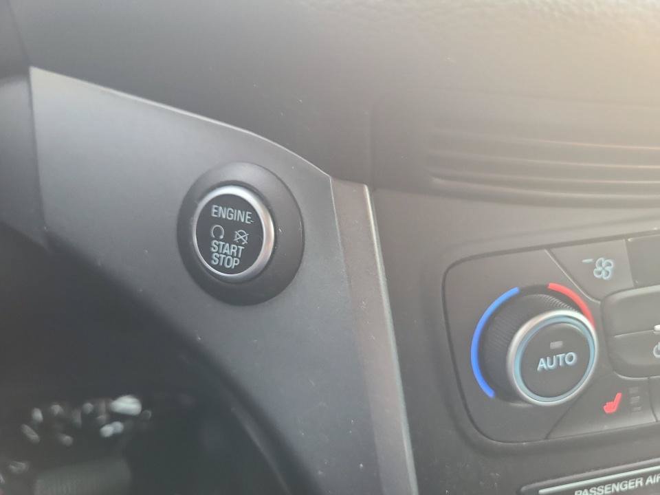 Used 2019 Ford Escape SEL FWD image 20