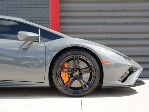 Used 2021 Lamborghini Huracan EVO image 52