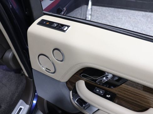 Used 2019 Land Rover Range Rover HSE image 53