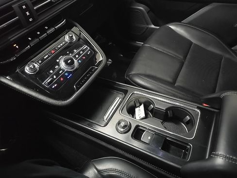 Used 2022 Lincoln Corsair AWD w/ Equipment Group 101A image 32