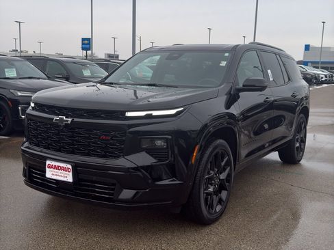 Used 2024 Chevrolet Traverse RS w/ LPO, Floor Liner Package image 2
