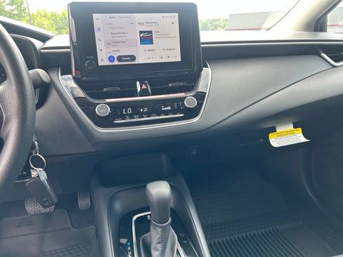 New 2026 Toyota Corolla LE FWD image 17