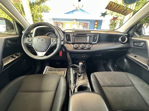 Used 2016 Toyota RAV4 LE FWD image 15