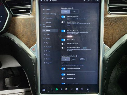 Used 2017 Tesla Model X 100D AWD/4WD image 41
