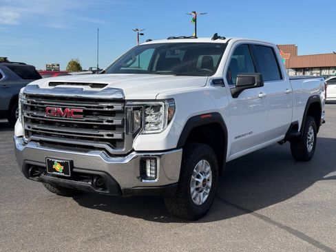 Used 2023 GMC Sierra 2500 SLE w/ SLE Value Package; image 4