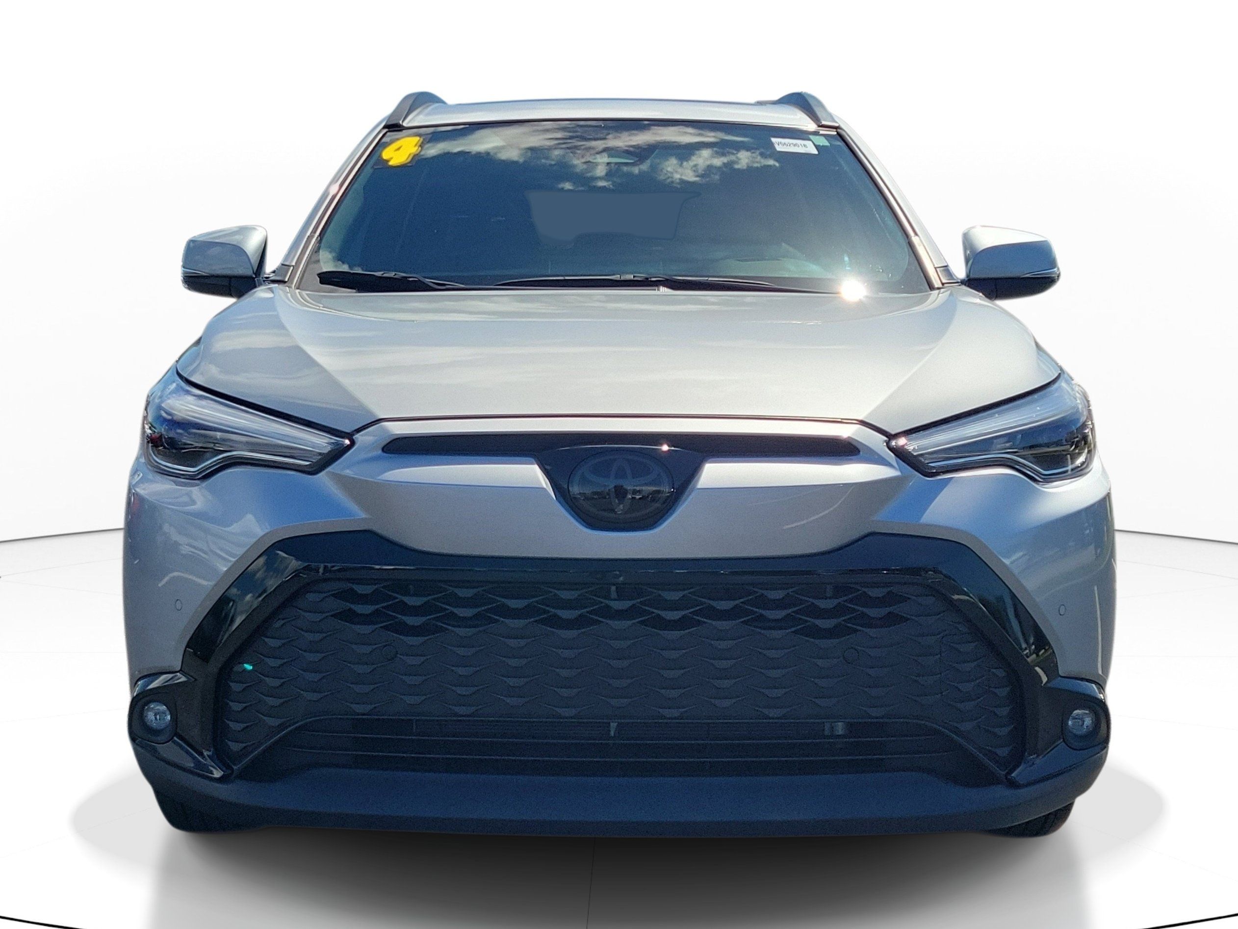 Used 2024 Toyota Corolla Cross AWD Hybrid w/ Convenience Package image 3