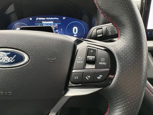 Used 2025 Ford Explorer ST-Line AWD/4WD image 11