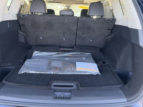 Certified 2024 Nissan Rogue SL w/ SL Premium Package image 11