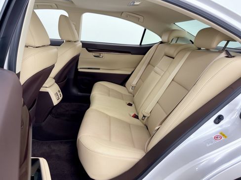 Used 2018 Lexus ES 350 w/ Premier Package FWD image 24