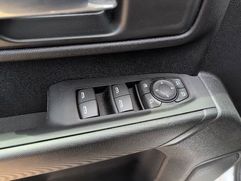 New 2025 Chevrolet Silverado 3500 W/T image 21