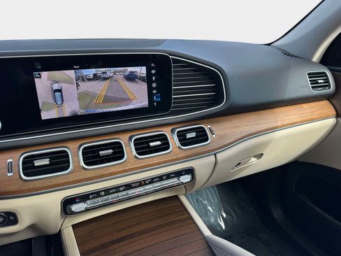 Used 2023 Mercedes-Benz GLE 350 4MATIC image 28