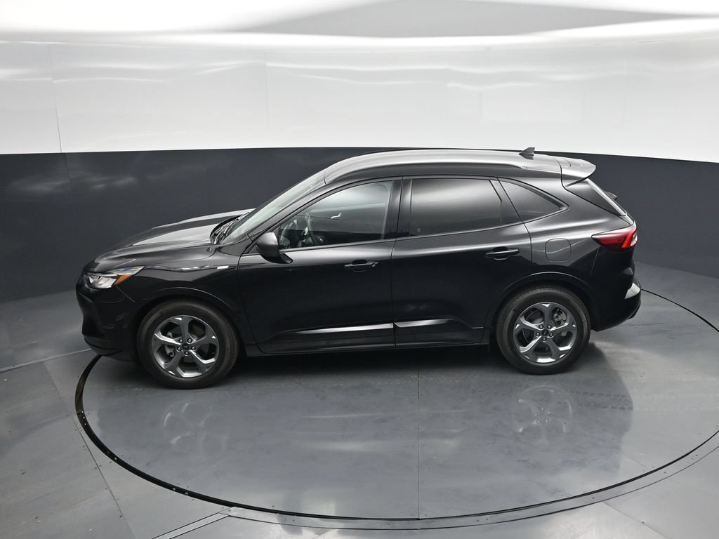 Certified 2023 Ford Escape ST-Line w/ Tech Pack #1 FWD image 44