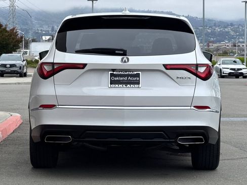 Certified 2023 Acura MDX FWD image 6