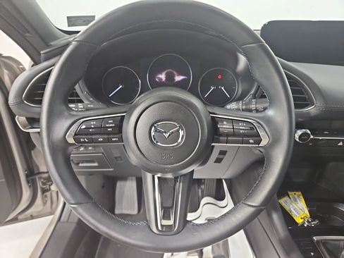 Used 2024 MAZDA MAZDA3 s FWD image 15