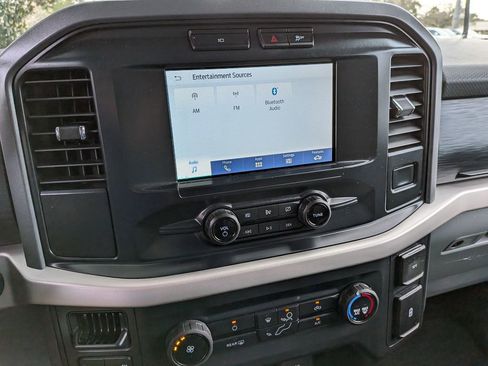 Used 2021 Ford F150 XLT image 24