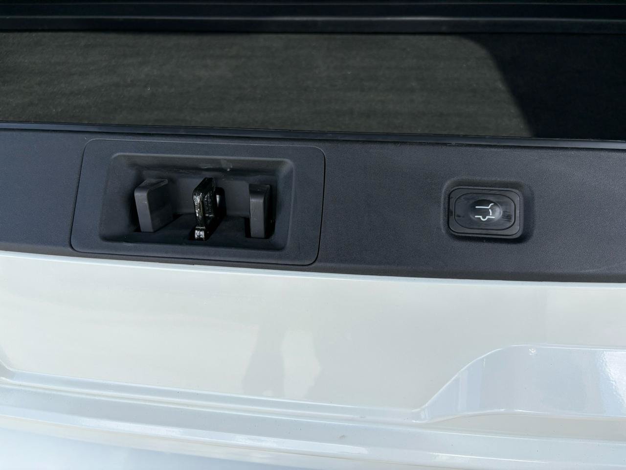 Used 2025 Ford Expedition Active AWD/4WD image 56