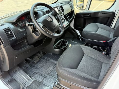 Used 2021 RAM ProMaster 2500 FWD image 13