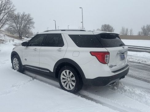 Certified 2021 Ford Explorer King Ranch w/ Premium Technology Package image 5