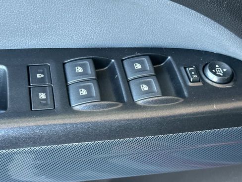 Used 2020 Chevrolet Colorado Z71 AWD/4WD image 13