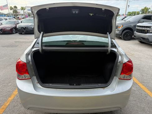 Used 2012 Chevrolet Cruze LS w/ Connectivity Package FWD image 17