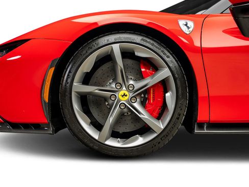 Used 2022 Ferrari SF90 Stradale image 29