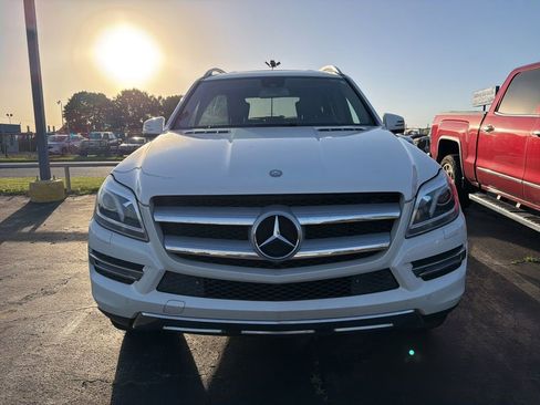 Used 2015 Mercedes-Benz GL 450 4MATIC image 2