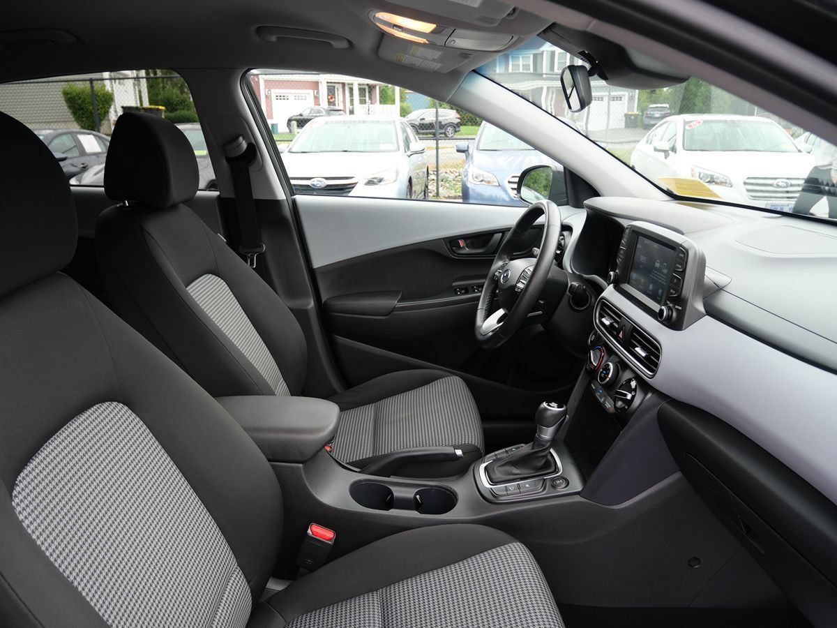 Used 2019 Hyundai Kona SEL AWD/4WD image 16