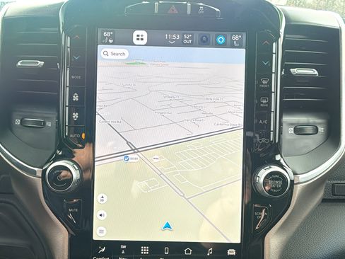 Used 2024 RAM 2500 Laramie image 27