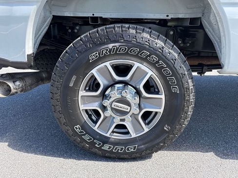 Used 2025 Ford F350 Lariat w/ Camper Package image 34