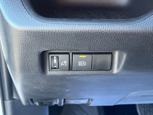 Used 2025 Toyota RAV4 XLE image 21