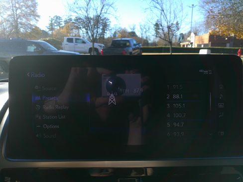 Used 2023 Lexus GX 460 Premium image 25