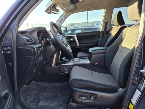 Used 2023 Toyota 4Runner SR5 AWD/4WD image 17