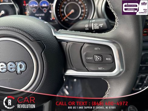 Used 2023 Jeep Gladiator Overland AWD/4WD image 29
