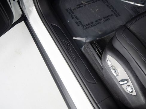 New 2026 Porsche Macan AWD/4WD image 22